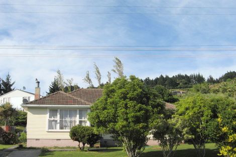 Photo of property in 57 Cambridge Terrace, Kaiti, Gisborne, 4010