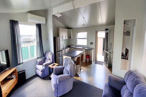 Photo of property in 2 Guthrie Court, Bulls, 4818