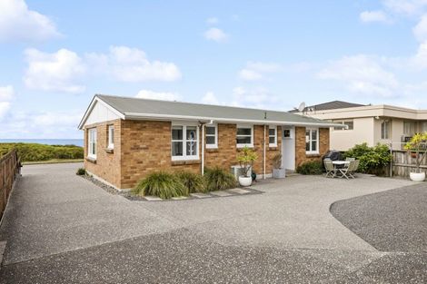 Photo of property in 129b Marine Parade, Mount Maunganui, 3116