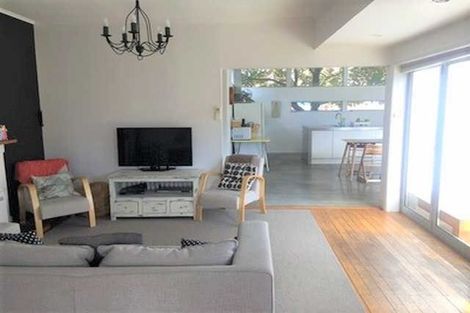 Photo of property in 61 Nayland Street, Sumner, Christchurch, 8081