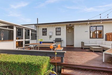 Photo of property in 207 Caroline Place, Mayfair, Hastings, 4122