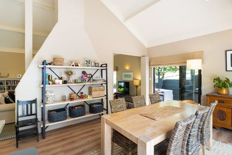 Photo of property in 13 Muritai Crescent, Havelock North, 4130