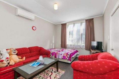 Photo of property in 16 Riddlers Crescent, Petone, Lower Hutt, 5012