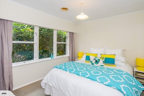 Photo of property in 10 Oriel Place, Tawa, Wellington, 5028