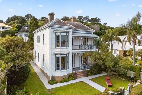 Photo of property in 16 Jubilee Avenue, Devonport, Auckland, 0624
