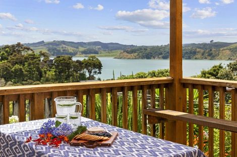 Photo of property in 92 Greenslade Road, Raglan, 3295