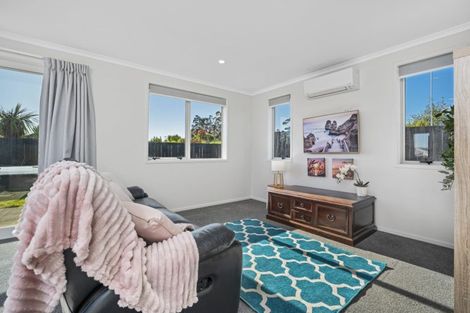 Photo of property in 102 Sentinel Avenue, Omokoroa, 3114