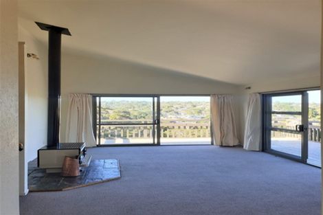 Photo of property in 38 Tree View Avenue, Glenfield, Auckland, 0629