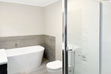 Photo of property in 2 Salers Lane, Papamoa, 3118