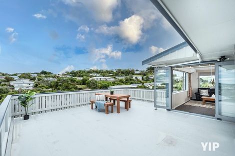 Photo of property in 5 Hallewell Crescent, Johnsonville, Wellington, 6037