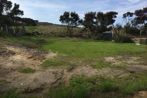 Photo of property in 13 Seabreeze Road, Mangawhai Heads, Mangawhai, 0505