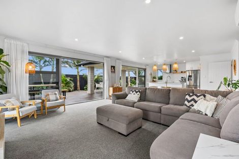 Photo of property in 24 Ferry Road, Waipu, 0510