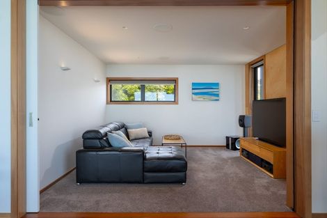 Photo of property in 36 The Cliffs, Britannia Heights, Nelson, 7010