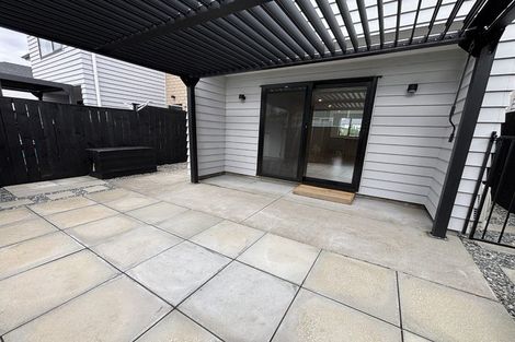 Photo of property in 10 Kearns Drive, Hobsonville, Auckland, 0616