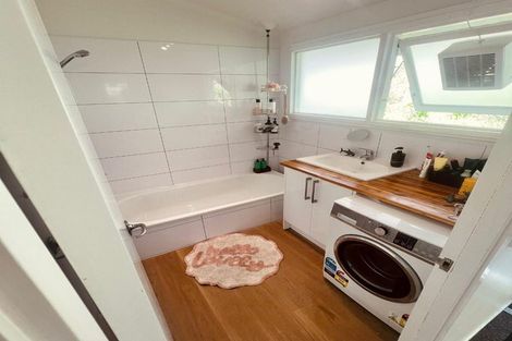 Photo of property in 12 Chartwell Drive, Crofton Downs, Wellington, 6035