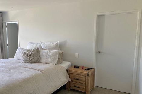 Photo of property in 92 Whakaturou Crescent, Pyes Pa, Tauranga, 3112