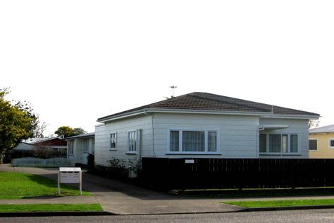 Photo of property in 145 College Street, Awapuni, Palmerston North, 4412