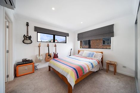 Photo of property in 8 Awakirihi Close, Shamrock Park, Auckland, 2016