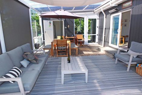 Photo of property in 3 Kent Terrace, Foxton Beach, Foxton, 4815