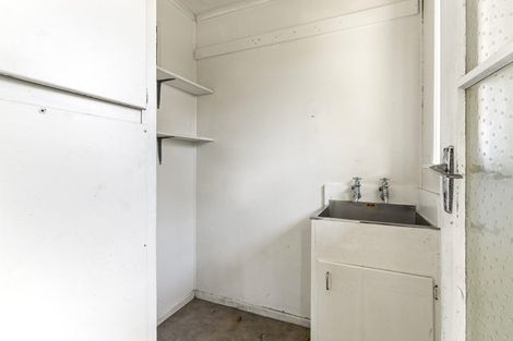 Photo of property in 1/15 Rotoiti Avenue, Pakuranga Heights, Auckland, 2010