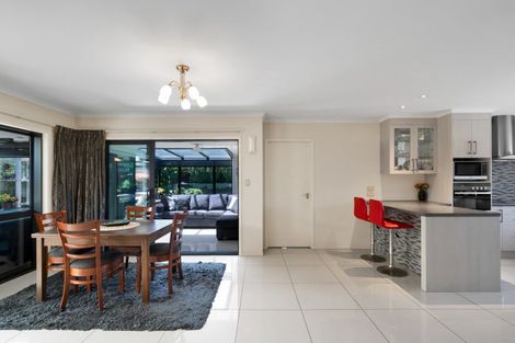 Photo of property in 32b Ainslee Street, Highlands Park, New Plymouth, 4312