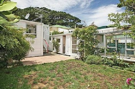 Photo of property in 92 Russell Terrace, Berhampore, Wellington, 6023