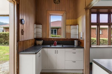 Photo of property in 46 Stevenson Avenue, Sawyers Bay, Port Chalmers, 9023