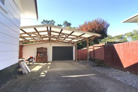 Photo of property in 49 Riverpark Crescent, Henderson, Auckland, 0610
