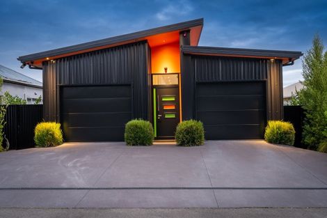 Photo of property in 17 Neidpath Road, Mornington, Dunedin, 9011