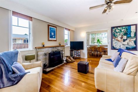 Photo of property in 14 Buckley Grove, Paraparaumu, 5032