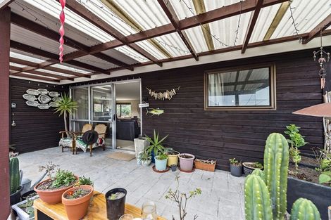 Photo of property in 1 Beach Crescent, Waikuku Beach, 7473