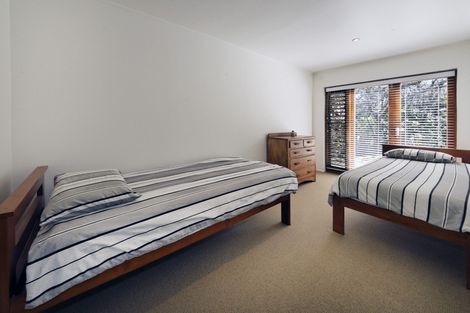 Photo of property in 113 Marine Parade North, Piha, 0772