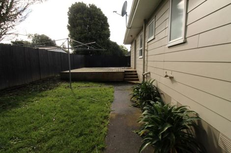 Photo of property in 12 Quincey Place, Massey, Auckland, 0614