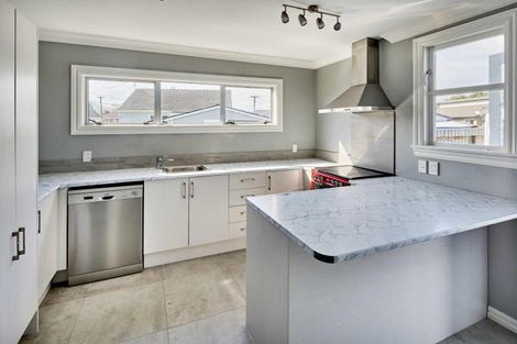 Photo of property in 79 Waddington Drive, Naenae, Lower Hutt, 5011