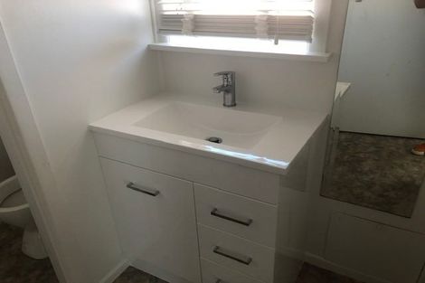 Photo of property in 1/32 Simkin Avenue, St Johns, Auckland, 1072