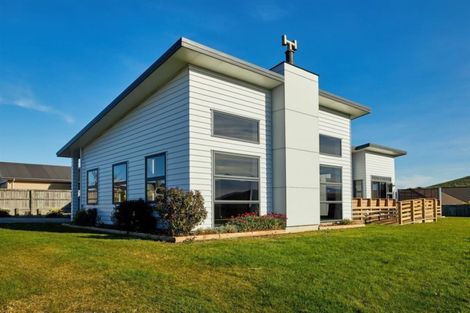 Photo of property in 43 Miromiro Drive, Kaikoura, 7300