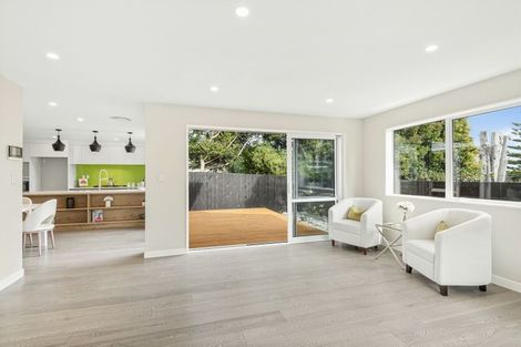 Photo of property in 538a Glenfield Road, Glenfield, Auckland, 0629