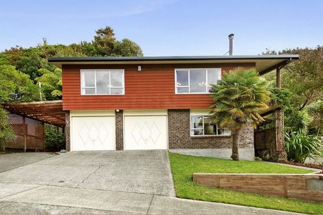 Photo of property in 24 Westhaven Drive, Tawa, Wellington, 5028