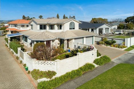 Photo of property in 128 Edgecumbe Road, Tauranga South, Tauranga, 3112