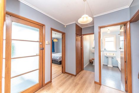 Photo of property in 8 Harris Place, Gonville, Whanganui, 4501