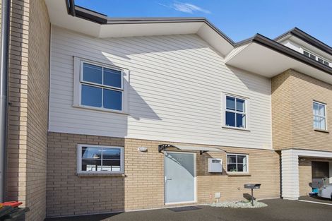 Photo of property in 27 Chiefs Court, Hamilton East, Hamilton, 3216