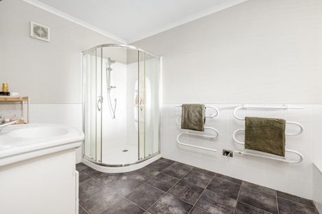 Photo of property in 31 Bayvista Close, Welcome Bay, Tauranga, 3112