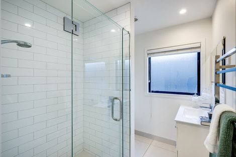 Photo of property in 15 Campbell Street, Havelock North, 4130