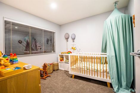 Photo of property in 68 South Kensington Way, Henderson, Auckland, 0612