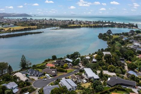 Photo of property in 28 Maori Hut Road, Red Beach, 0932