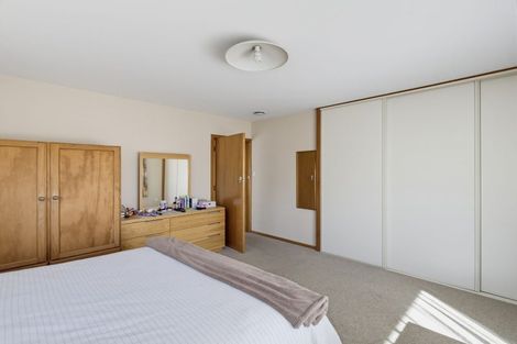 Photo of property in 332 Memorial Avenue, Burnside, Christchurch, 8053