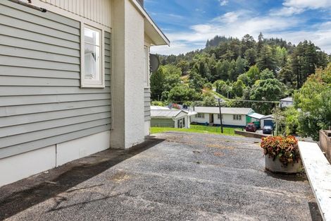 Photo of property in 12 Willow Place, Horahora, Whangarei, 0110