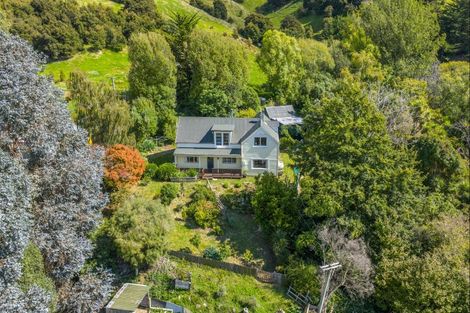 Photo of property in 8 Shadbolts Road, Pigeon Bay, Akaroa, 7583