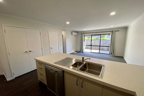 Photo of property in 2/2 Waipa Street, Birkenhead, Auckland, 0626