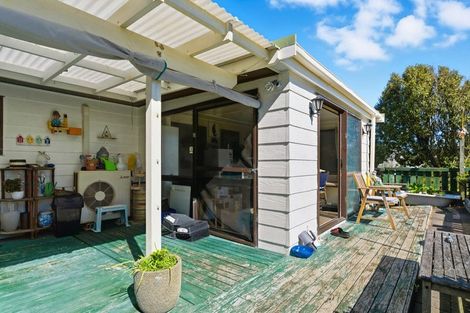 Photo of property in 647 Pukehina Parade, Pukehina, Te Puke, 3189